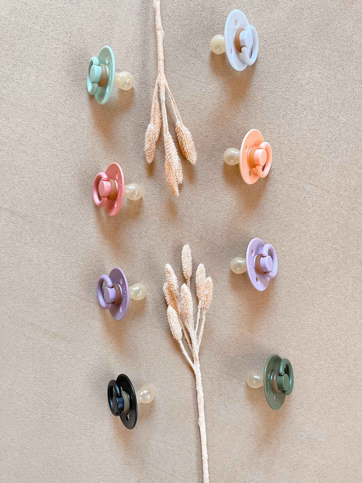 Itzy Soother Natural Rubber Paci Sets