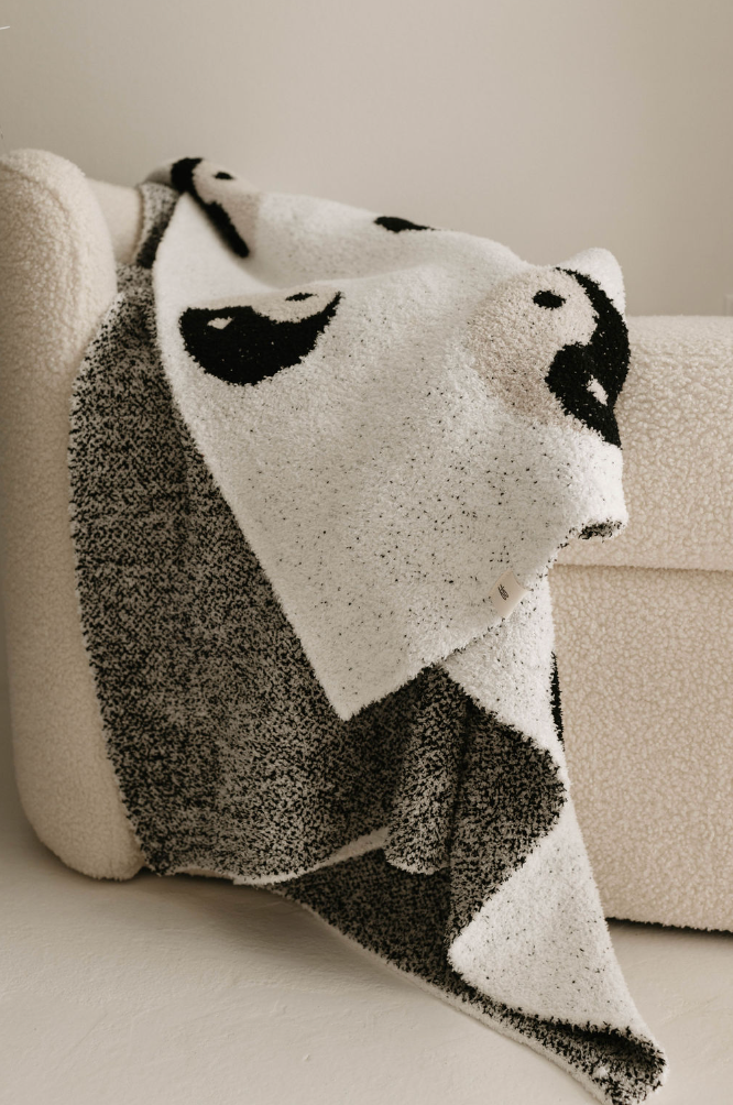 Plush Blanket | Black & White Yin Yang - ADULT