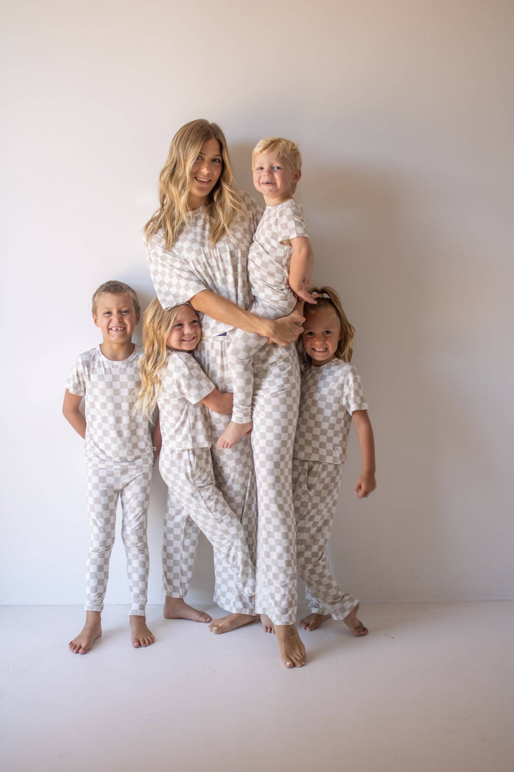Bamboo Two Piece Lounge Set : Checkered