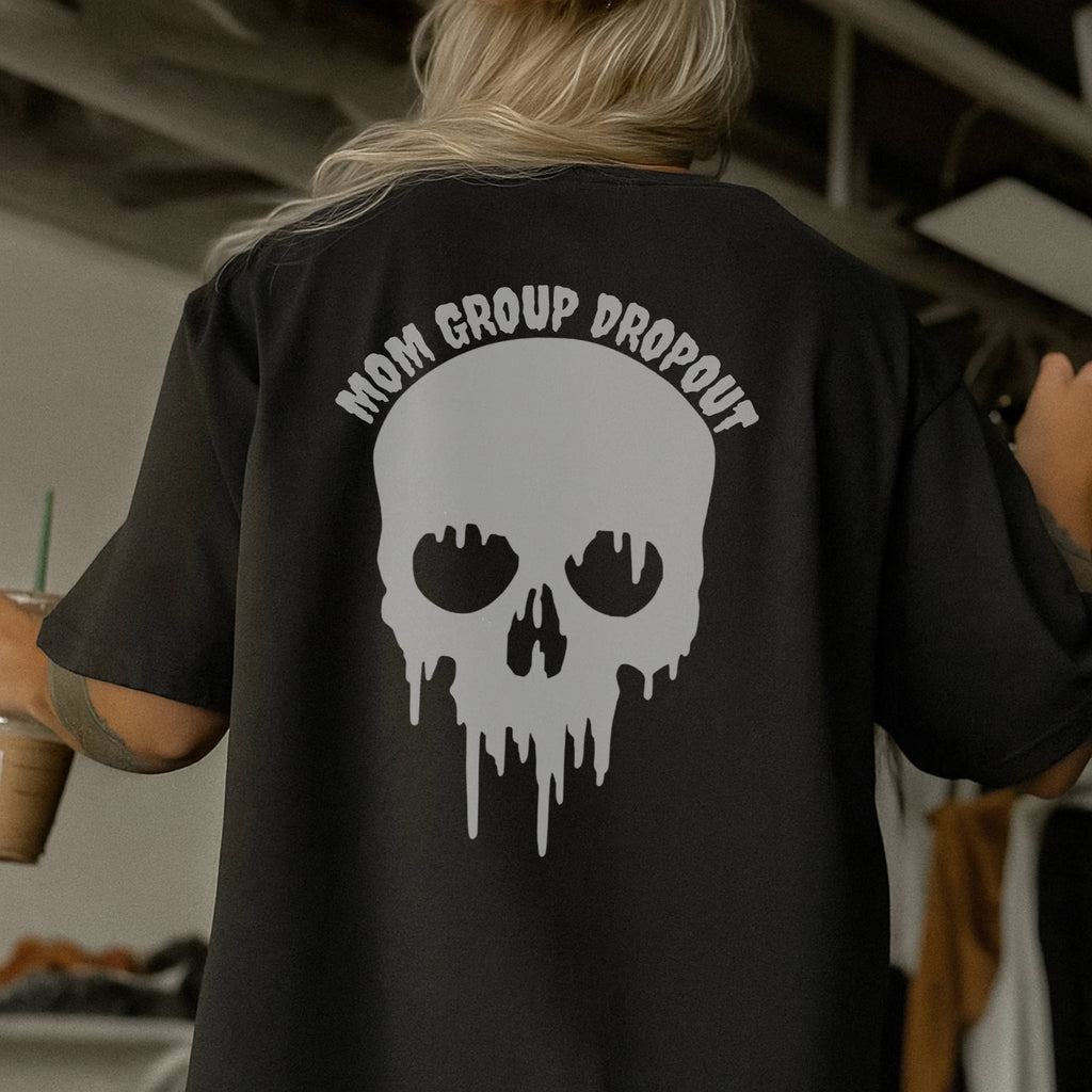 MOM GROUP DROPOUT TEE