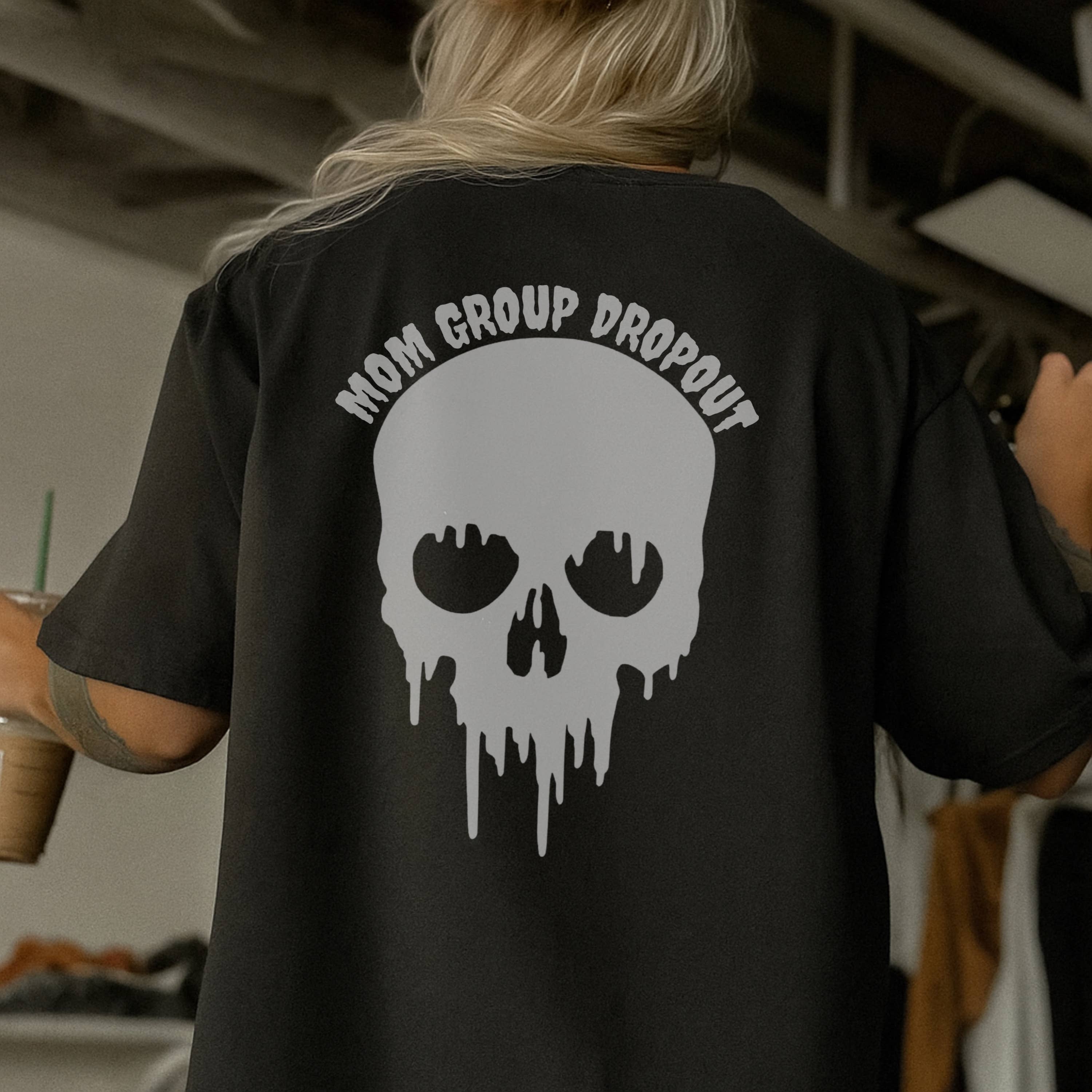 MOM GROUP DROPOUT TEE