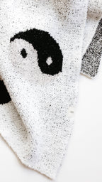 Plush Blanket | Black & White Yin Yang - ADULT