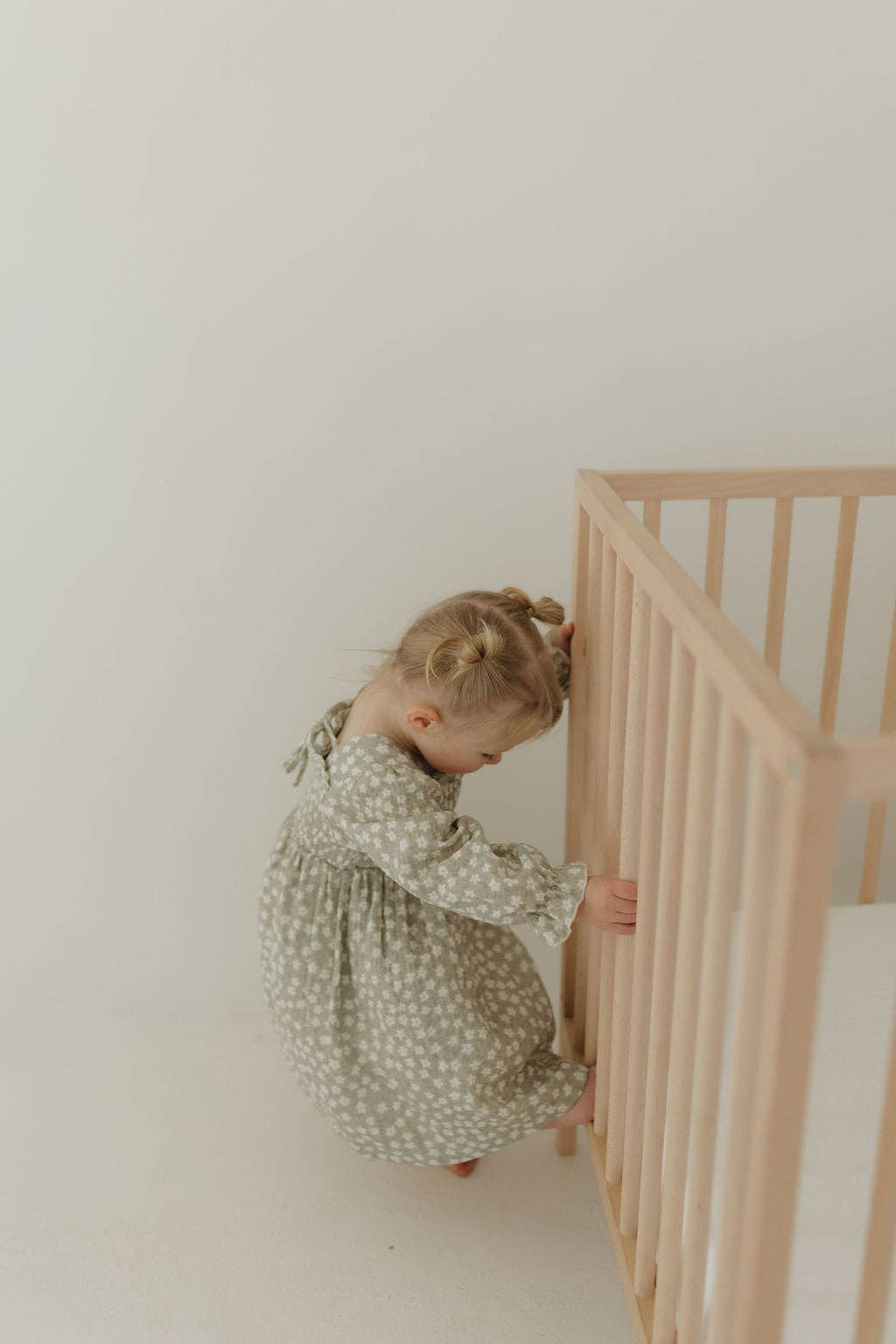 Child Dress | French Gray Floral: 4/5 Years