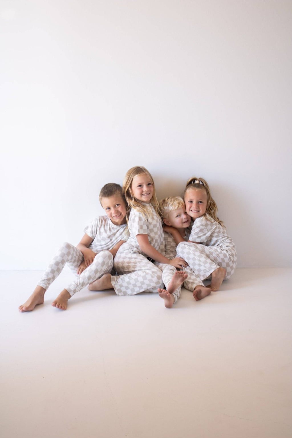 Bamboo Two Piece Lounge Set : Checkered