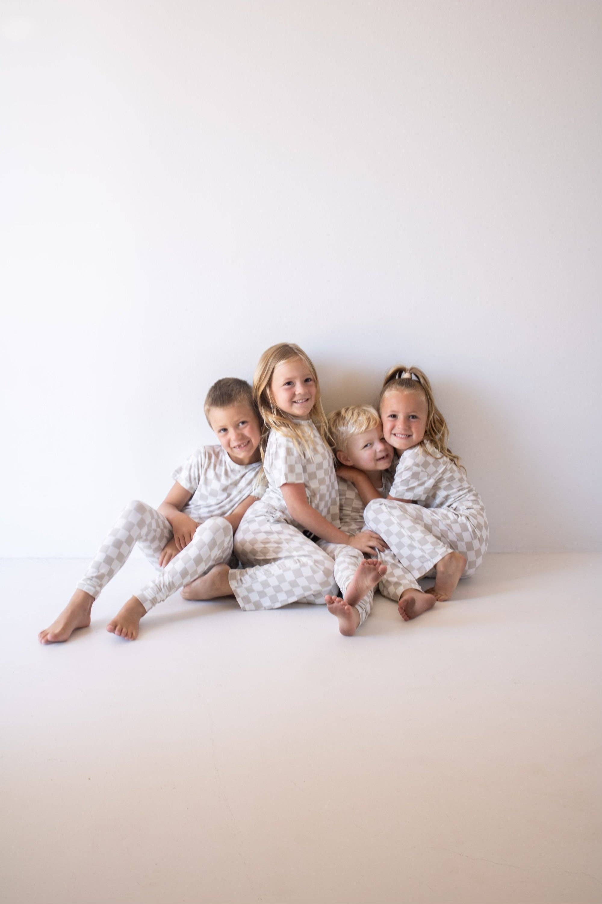 Bamboo Two Piece Lounge Set : Checkered