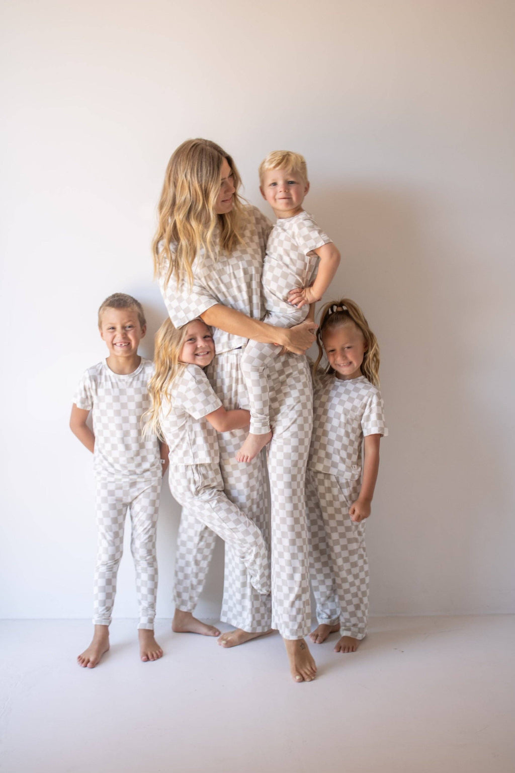 Bamboo Two Piece Lounge Set : Checkered